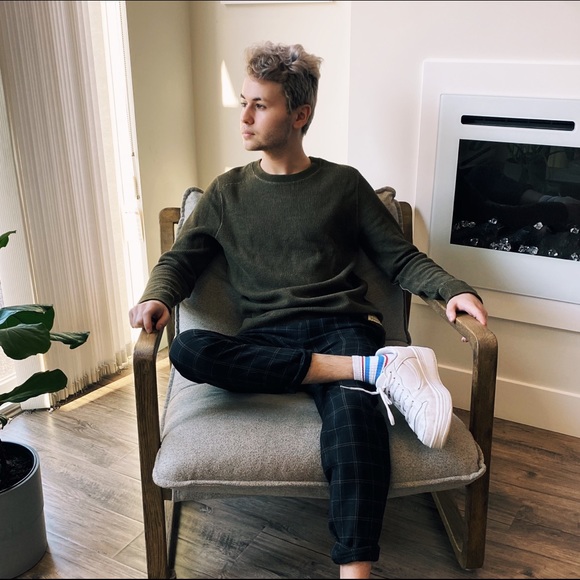 Abercrombie & Fitch Muscle Pullover Sweater - Picture 2 of 5